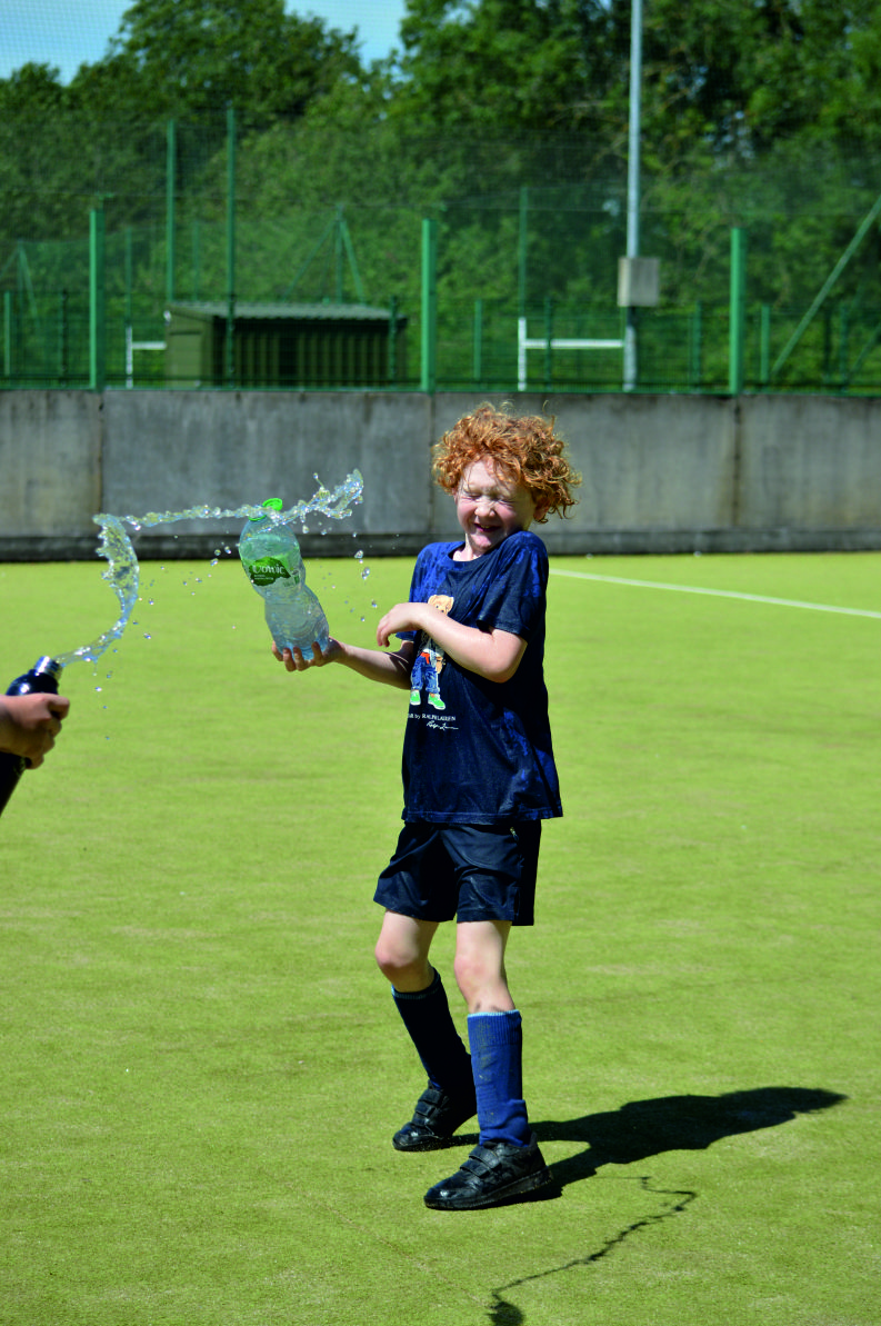 Juveniles Team Round Image